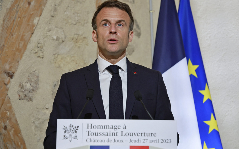 Macron ponovno obećao Zelenskom da će mu osigurati 