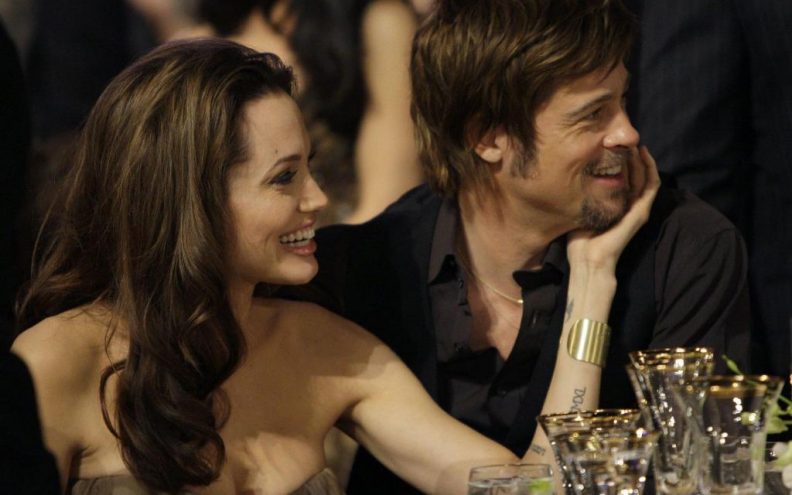 Angelina i Brad daleko od javnosti uplovili u bračnu luku na Karibima?