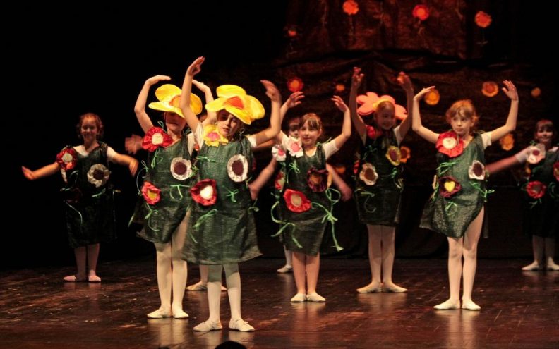Maštoviti kostimi oživjeli pozornicu zadarskog kazališta (FOTOGALERIJA)