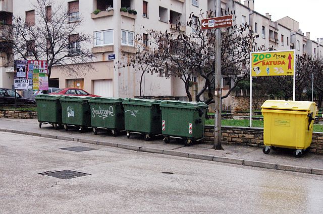 18-godišnjak napao policajku
