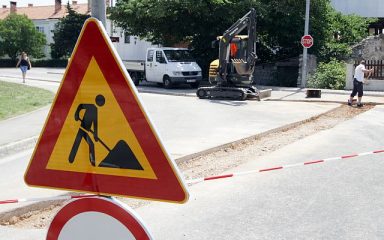 Državni inspektorat traži tko će rušiti bespravne građevine za šest milijuna eura