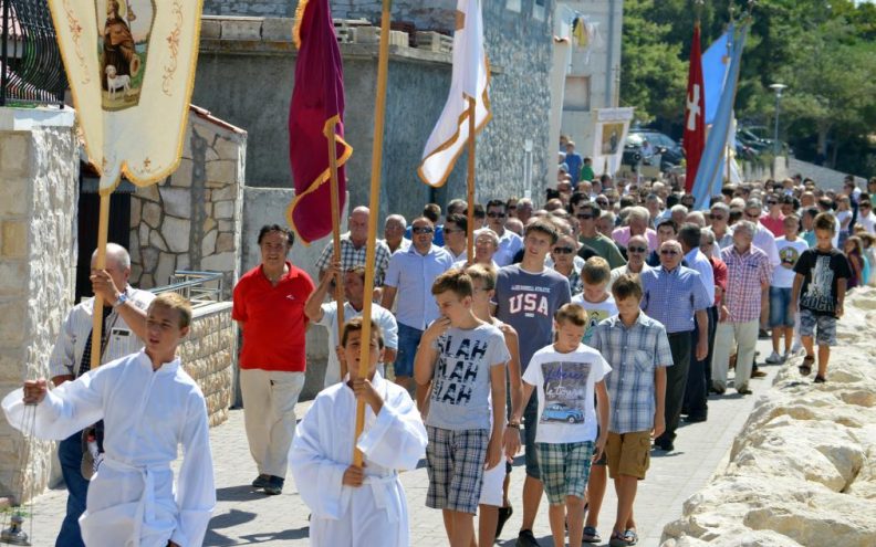 U procesiji pola Bibinja, turisti i gosti