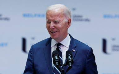 Biden pozvao japanskog i južnokorejskog čelnika na trilateralni sastanak u Washington