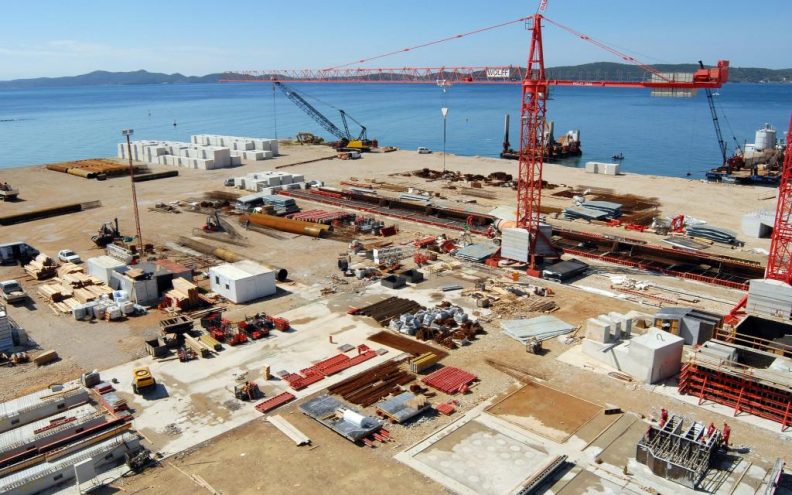 Zadar grad luka, s puno nada i muka