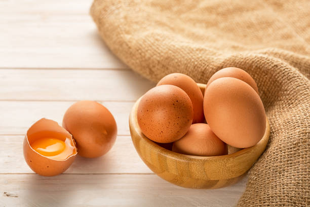 Ljudi namjerno ližu jaja po dućanu, u nadi da će se zaraziti i dobiti odštetu