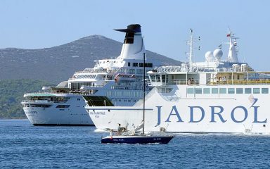 Jadrolinija od iduće godine uvodi novu katamaransku liniju Zadar – Ancona