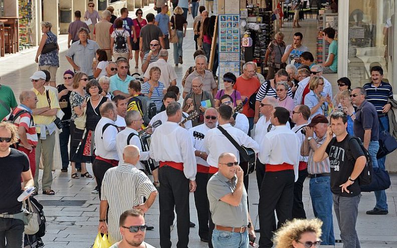 Dalmatinska pjesma lajtmotiv zadarskog turizma