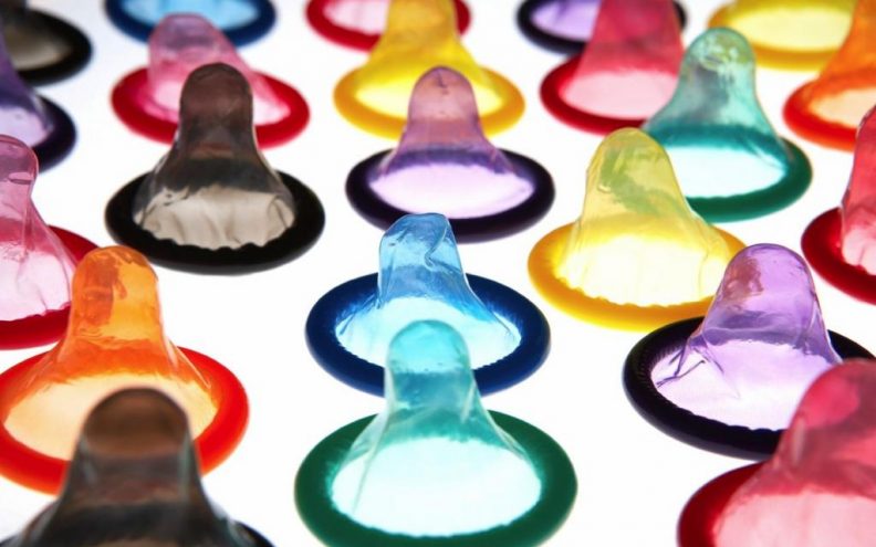 Porno glumci ubuduće moraju snimati s kondomima