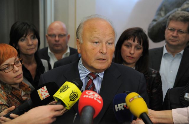 Prva nekretnina i vikendica plaćat će se kao dosad