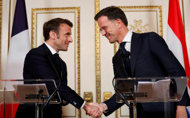 Macron: “Biti saveznik Sjedinjenih Država ne znači biti njihov vazal”