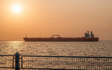 Američka mornarica: Iran zaplijenio naftni tanker u Omanskom zaljevu
