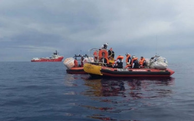 Najmanje 27 ljudi nestalo ili poginulo nakon potonuća dva broda s migrantima kod obale Tunisa