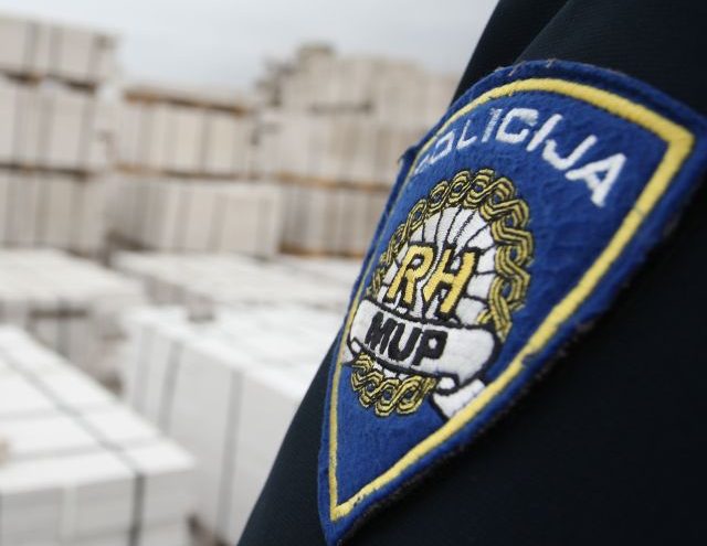 Zadarskoj policajki 6 mjeseci uvjetno za odavanje povjerljivih podataka