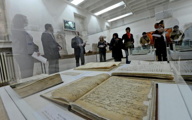 Matične knjige pisane pisane glagoljicom su svojevrsni hrvatski kulturni fenomen