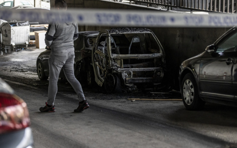 Požar na automobilu u Splitu nije podmetnut: Policija utvrdila da je problem u tehničkom kvaru