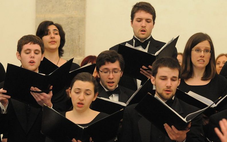 Američki zbor koncert otvorio hrvatskom “Cantate domino”