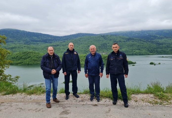 Župan Petry sa suradnicima posjetio poplavljena područja na području Kosinjske doline