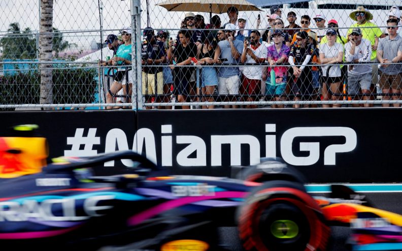 Meksikanac Sergio Perez kreće s prve startne pozicije u večerašnju Veliku  nagradu Miamija