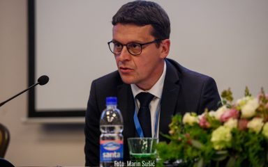 Robert Jurković desna ruka novog-starog predsjednika HKS-a, Vice Sep u Upravnom odboru
