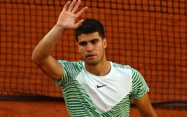 Prvi tenisač svijeta uvjerljivom pobjedom protiv talijanskog kvalifikanta započeo nastup na Roland Garrosu
