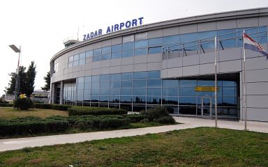 ZRAČNA LUKA ZADAR U VELIKOM PLUSU Promet putnika porastao 90,6 posto u odnosu na lani!