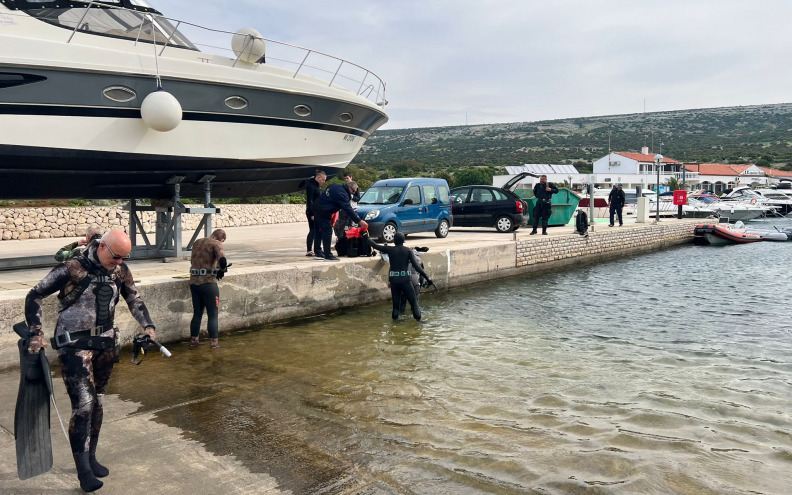 Na Pagu održana velika akcija čišćenja mora i priobalja