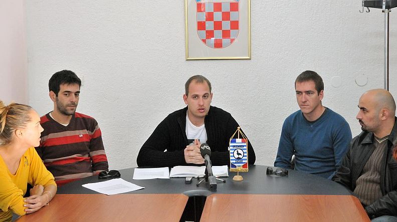 Akcija mladih: Razvoj otoka temeljiti na ekološkim proizvodima