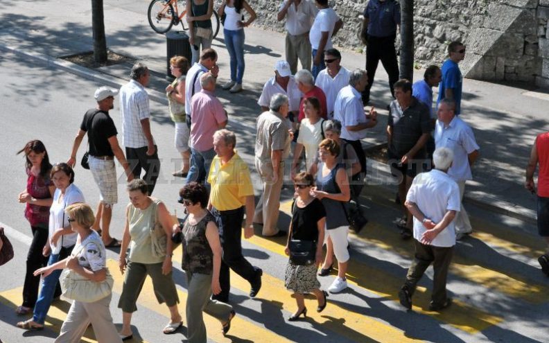 Crkva: Neisplata plaća je grijeh i krađa