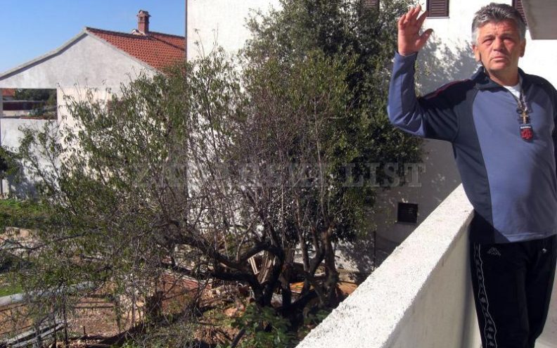 Apartmani s pogledom na kokošinjac!