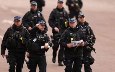 Britanski policajci elektrošokerom “smirivali” 91-godišnjakinju, jedan je suspendiran
