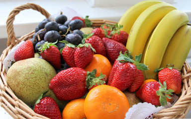 Ovo je voće najkontaminiranije pesticidima, a svi ga jedemo