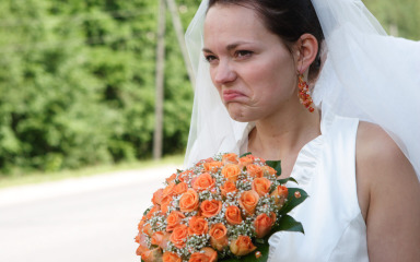 Internet zgrožen onim što je mlada napravila djeveruši uoči vjenčanja