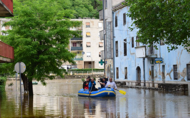 [FOTO] Pogledajte prizore nezapamćene poplave u Obrovcu