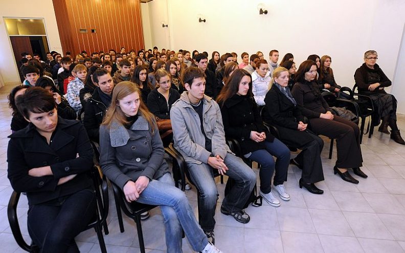 “Pričaj mi o njoj, mojoj Hrvatskoj!”