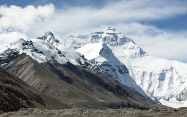 Vojnik Gurka, prva osoba s amputiranim nogama iznad koljena, popeo se na Everest