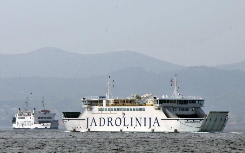 Muškarac na trajektu Preko-Zadar narušavao javni red i mir