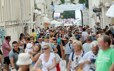Ovisnost o turizmu veliki je rizik za Hrvatsku