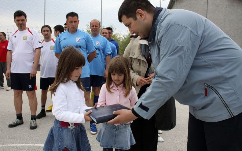 Jame su preko noći “gutale” i vojnike i civile