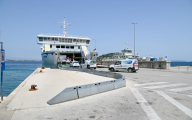 Brodaru iz Italije odobreno održavanje dodatne trajektne linije Zadar – Preko