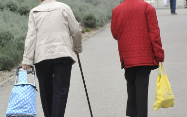Umirovljenici zajedno traže bolji standard za umirovljenike i prijete prosvjedima