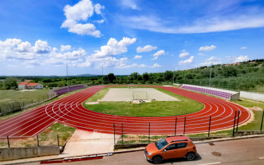 Atletski stadion u Benkovcu zasjao u potpuno novom ruhu