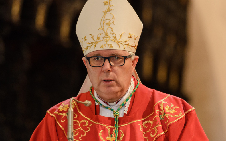 Mons. Zgrablić donio odluke o imenovanjima i razrješenjima svećenika, donosimo popis