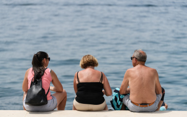Pretežno sunčano te i dalje vruće