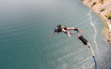 [FOTO] Službeno otvorena 19. sezona bungee skokova s Masleničkog mosta