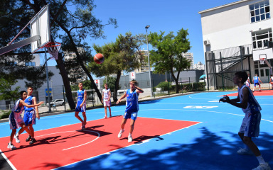 Gradonačelnik tricom otvorio novo igralište za košarku 3×3 na Višnjiku