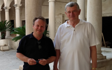 Profesor Donal Cooper sa Sveučilišta Cambridge posjetio Samostan sv. Frane