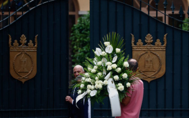 U Italiji je dan žalosti, na Berlusconijevom pogrebu se očekuju tisuće ljudi