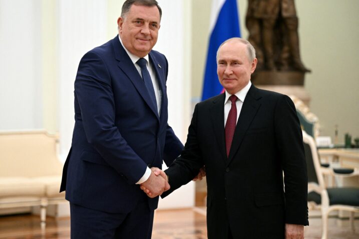Putin odlikovao Dodika odličjem kakvo je ranije dao Vučiću