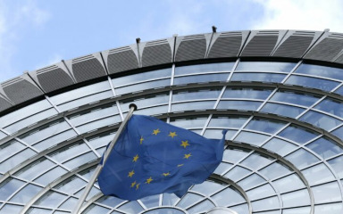 Europska komisija želi da se jasno označavaju sadržaji kreirani umjetnom inteligencijom
