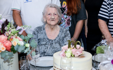 [FOTO] Jelena Filipi proslavila stoti rođendan: U Biogradu feštala u krugu obitelji i unuka
